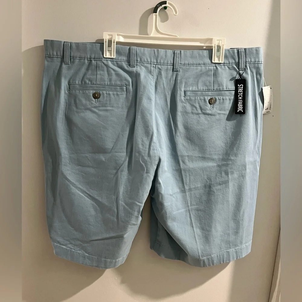 Roundtree & Yorke Blue Flat Front Shorts, size 42, 9 inch inseam, new! - Picture 5 of 5